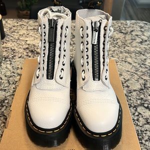 Dr Martens Sinclair (white)